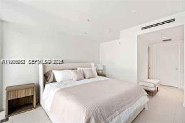 9901 W Bay Harbor Dr 305, Bay Harbor Islands, FL 33154