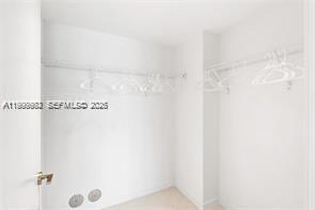 9901 W Bay Harbor Dr 305, Bay Harbor Islands, FL 33154