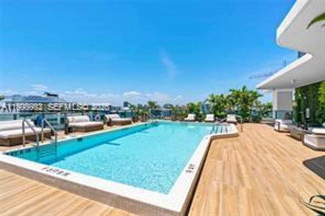 9901 W Bay Harbor Dr 305, Bay Harbor Islands, FL 33154