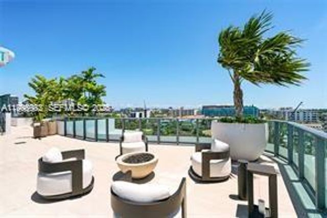 9901 W Bay Harbor Dr 305, Bay Harbor Islands, FL 33154