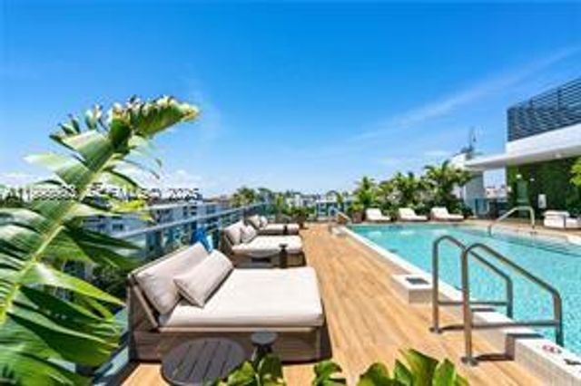 9901 W Bay Harbor Dr 305, Bay Harbor Islands, FL 33154