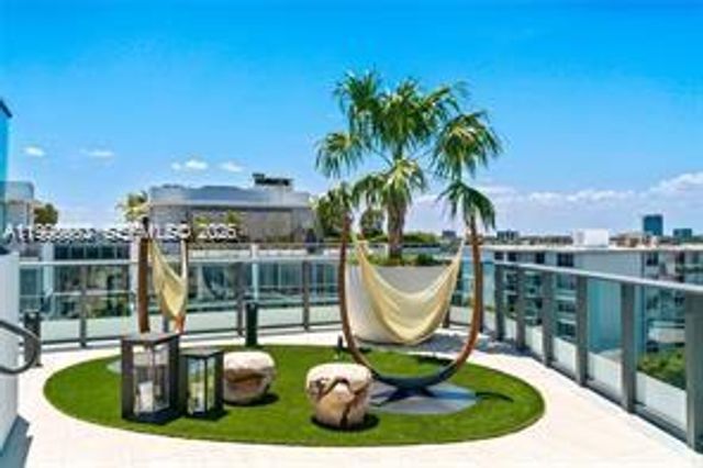 9901 W Bay Harbor Dr 305, Bay Harbor Islands, FL 33154