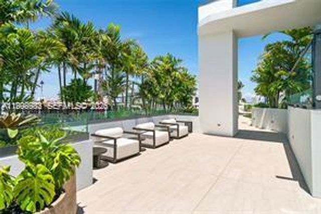 9901 W Bay Harbor Dr 305, Bay Harbor Islands, FL 33154