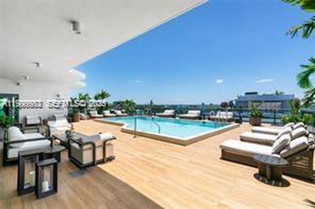 9901 W Bay Harbor Dr 305, Bay Harbor Islands, FL 33154