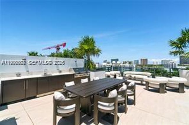 9901 W Bay Harbor Dr 305, Bay Harbor Islands, FL 33154