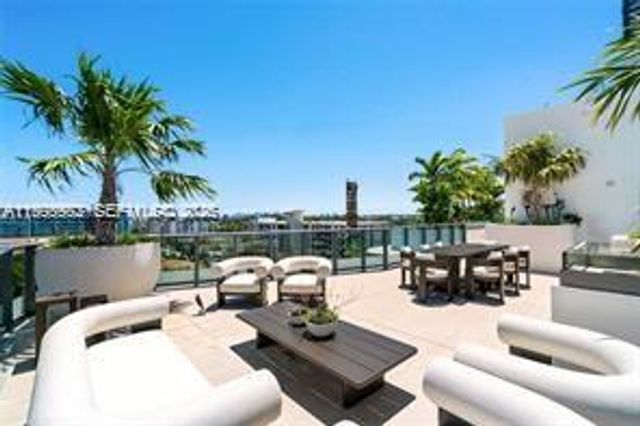 9901 W Bay Harbor Dr 305, Bay Harbor Islands, FL 33154