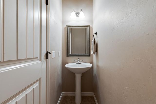 17109 Barcelona Drive, Oklahoma City, OK 73170