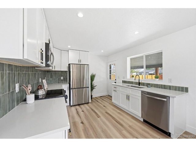 1550 W 52nd Ave, Denver, CO 80221