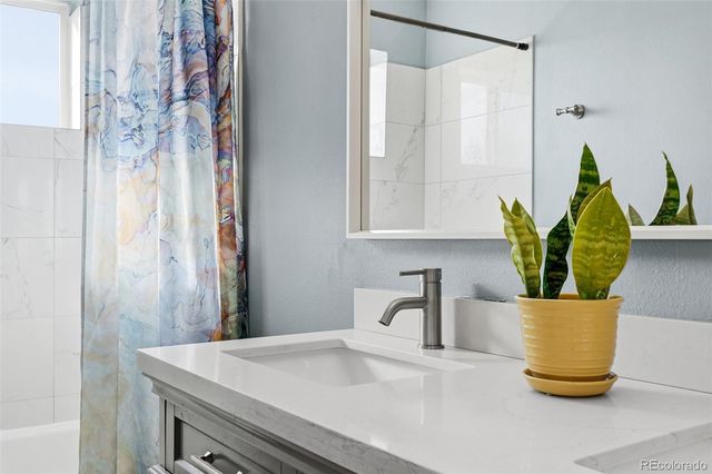 6021 Yarrow Street B11, Arvada, CO 80004