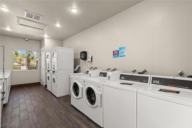 8175 Arville Street 400, Las Vegas, NV 89139