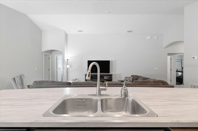 7227 VICTORIA ROAD, Lakeland, FL 33809