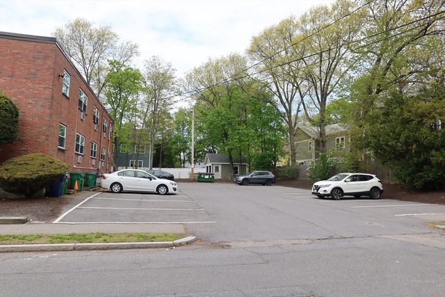 101 Walker St C4, Newton, MA 02460
