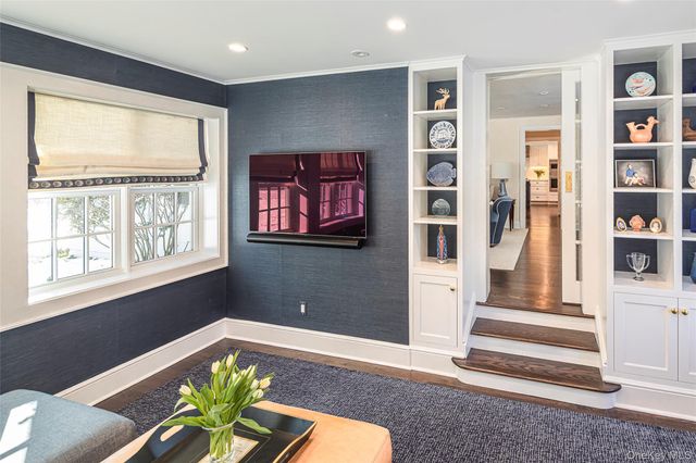 5 Orchard Place, Bronxville, NY 10708