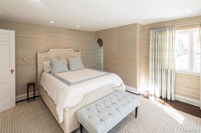 5 Orchard Place, Bronxville, NY 10708