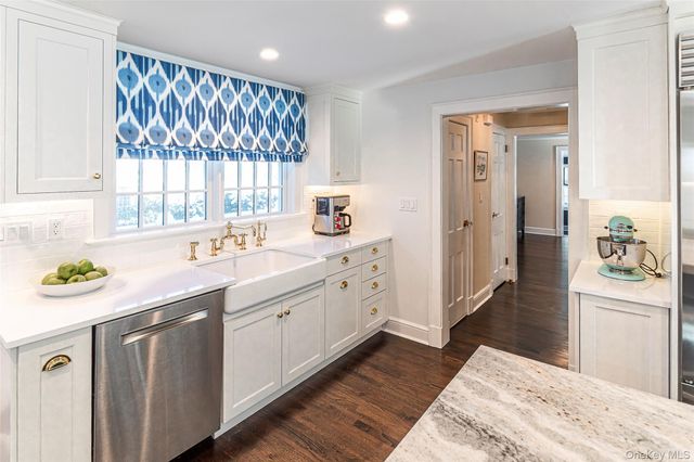 5 Orchard Place, Bronxville, NY 10708