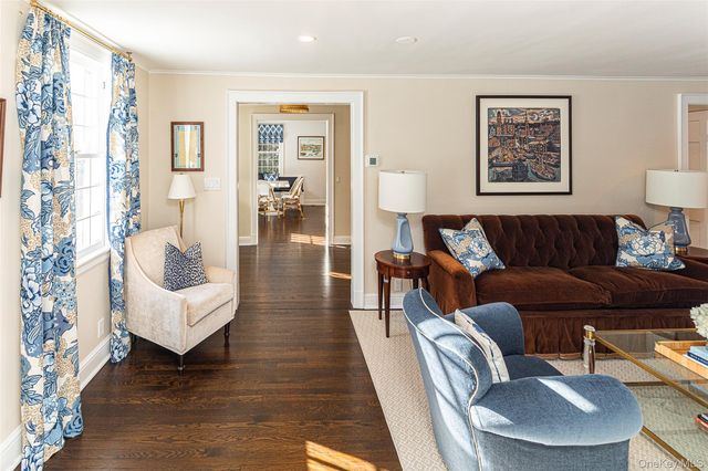 5 Orchard Place, Bronxville, NY 10708