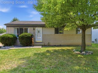 39255 Avondale Street, Westland, MI 48186