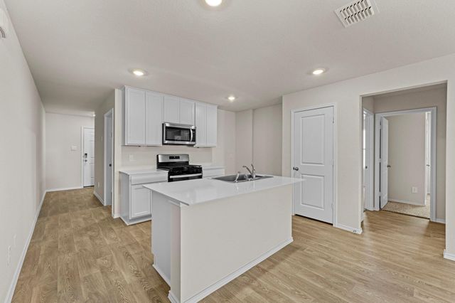 455 Low Pasture TRL, Maxwell, TX 78656