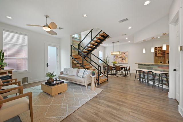 1612 S 3rd ST B, Austin, TX 78704