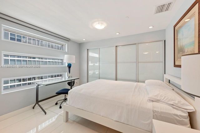 1040 Biscayne Blvd 4403, Miami, FL 33132