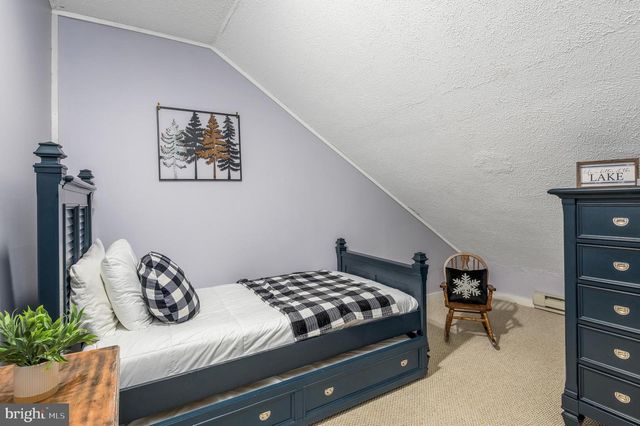 87 WARBLER CT, Lake Harmony, PA 18624