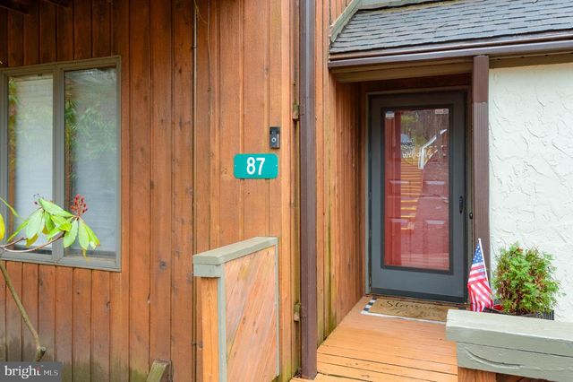 87 WARBLER CT, Lake Harmony, PA 18624