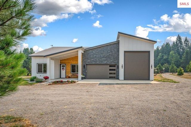 125 Ferry Road, Sagle, ID 83860