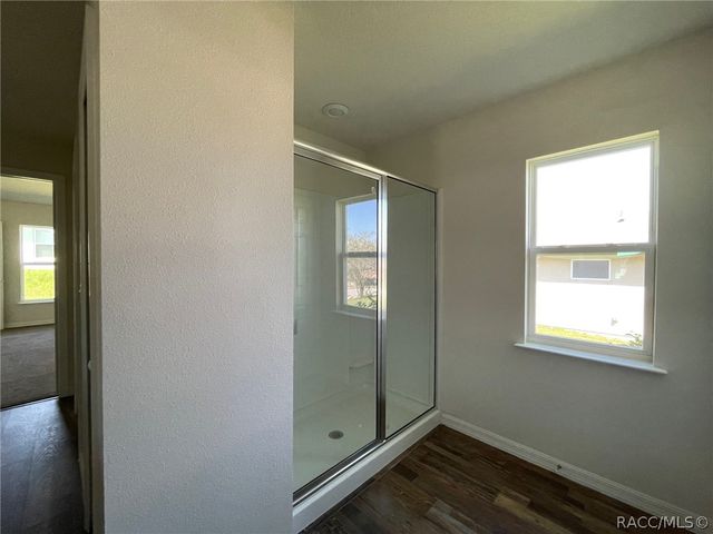 679 W Walkertown Drive, Dunnellon, FL 34434