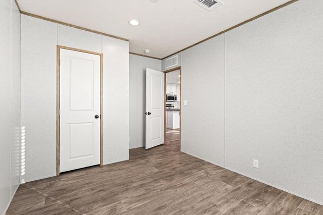 124 Porter Circle, Savoy, TX 75479