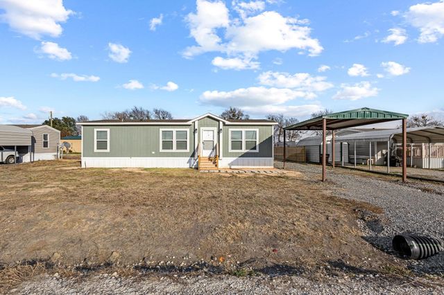 124 Porter Circle, Savoy, TX 75479