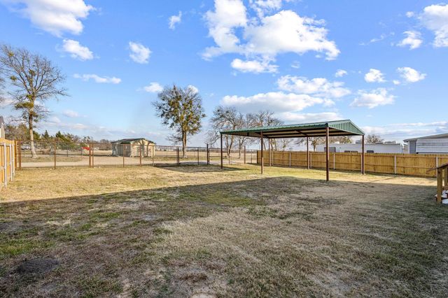 124 Porter Circle, Savoy, TX 75479