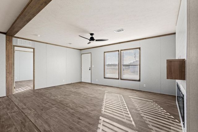 124 Porter Circle, Savoy, TX 75479