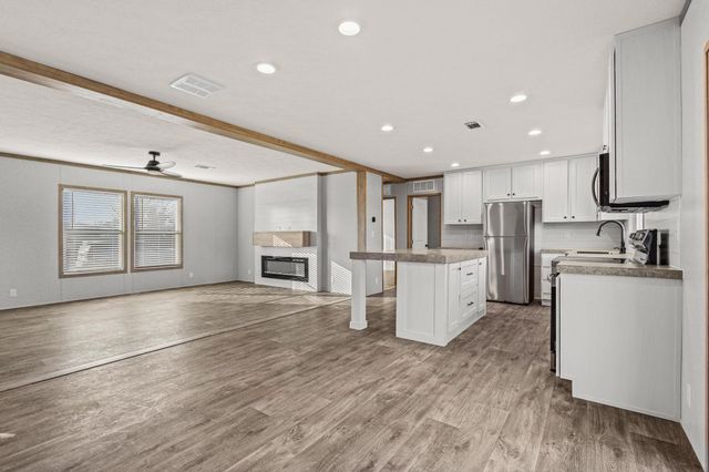 124 Porter Circle, Savoy, TX 75479