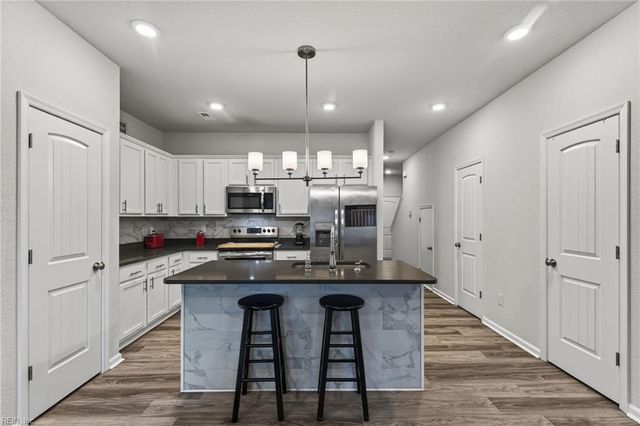 1009 White Marsh RD, Suffolk, VA 23434