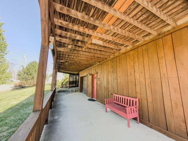 160 Mystic View Road, Monticello, KY 42633