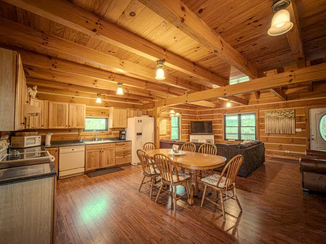 160 Mystic View Road, Monticello, KY 42633