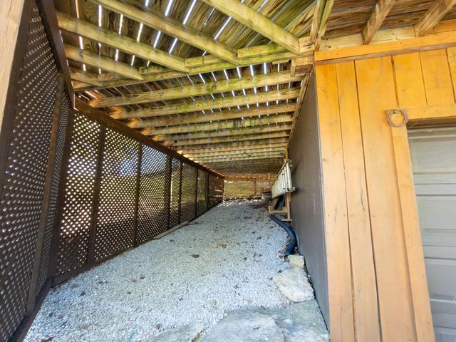 160 Mystic View Road, Monticello, KY 42633