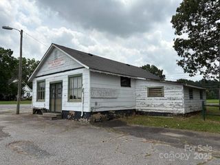 663 OAK GROVE Road, Kings Mountain, NC 28086