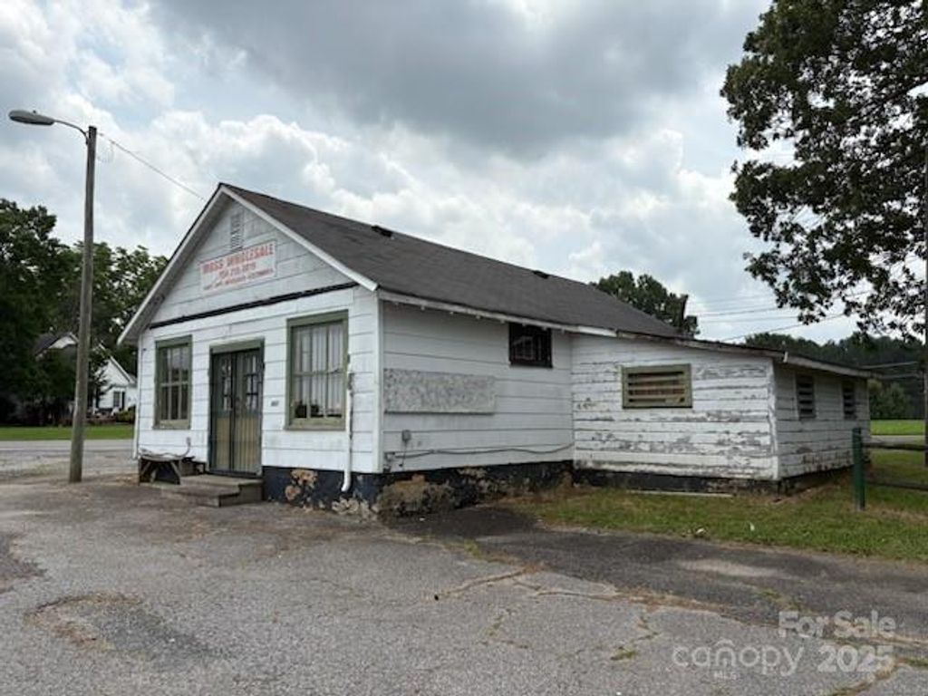 663 OAK GROVE Road, Kings Mountain, NC 28086