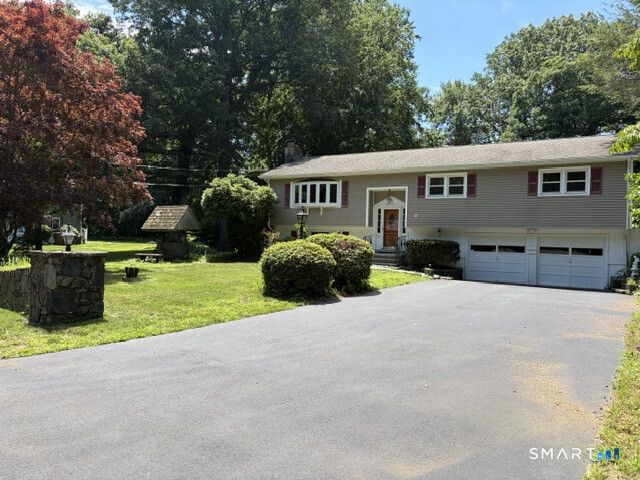 73 Fawn Hill Road, Shelton, CT 06484