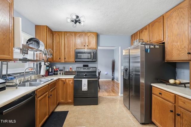 186 Kelly Coomer Road, Big Stone Gap, VA 24219