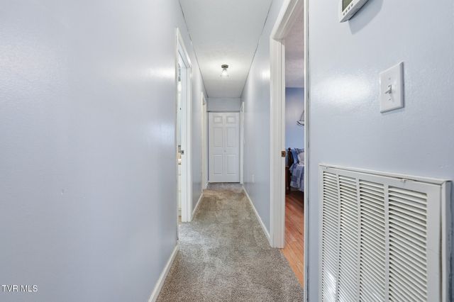 186 Kelly Coomer Road, Big Stone Gap, VA 24219