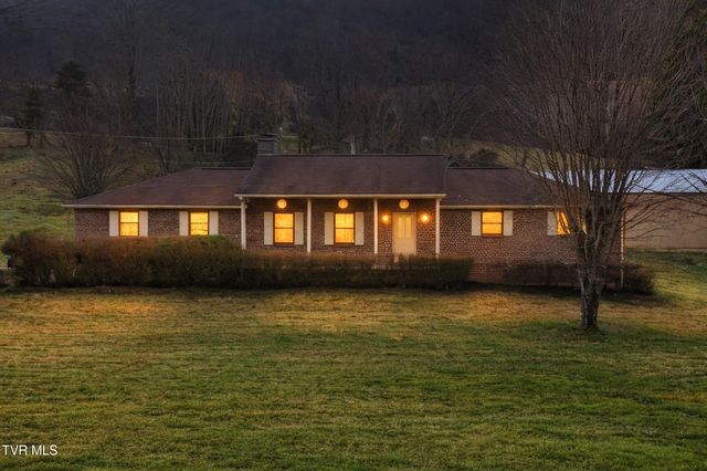 186 Kelly Coomer Road, Big Stone Gap, VA 24219