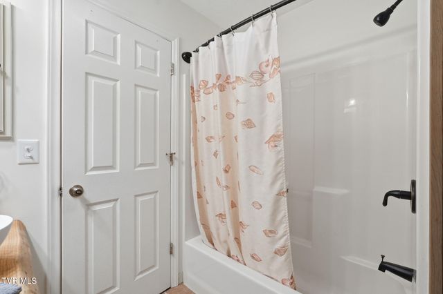 186 Kelly Coomer Road, Big Stone Gap, VA 24219