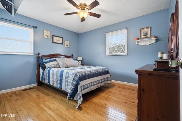 186 Kelly Coomer Road, Big Stone Gap, VA 24219