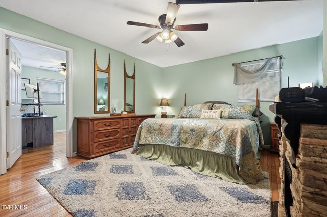 186 Kelly Coomer Road, Big Stone Gap, VA 24219