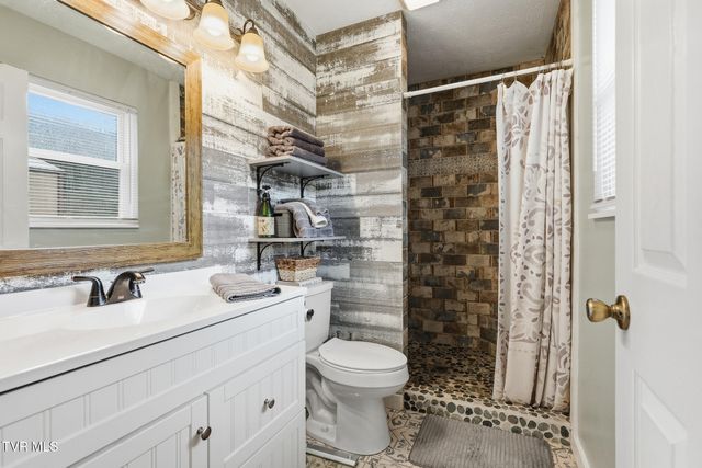 186 Kelly Coomer Road, Big Stone Gap, VA 24219