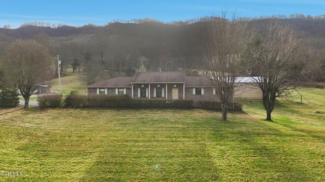 186 Kelly Coomer Road, Big Stone Gap, VA 24219