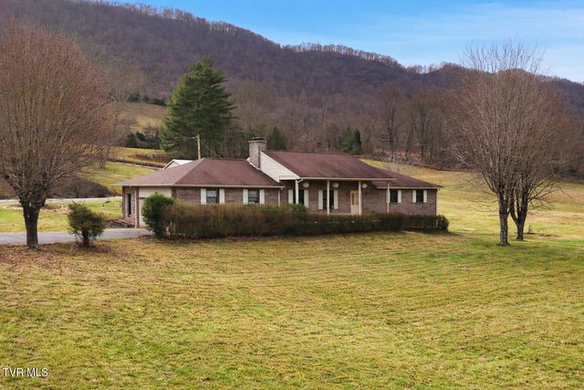 186 Kelly Coomer Road, Big Stone Gap, VA 24219