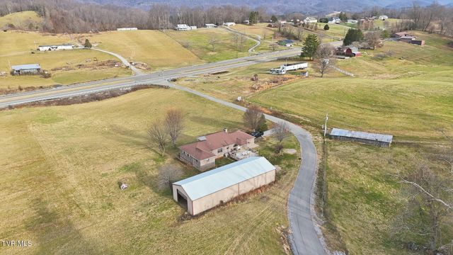 186 Kelly Coomer Road, Big Stone Gap, VA 24219